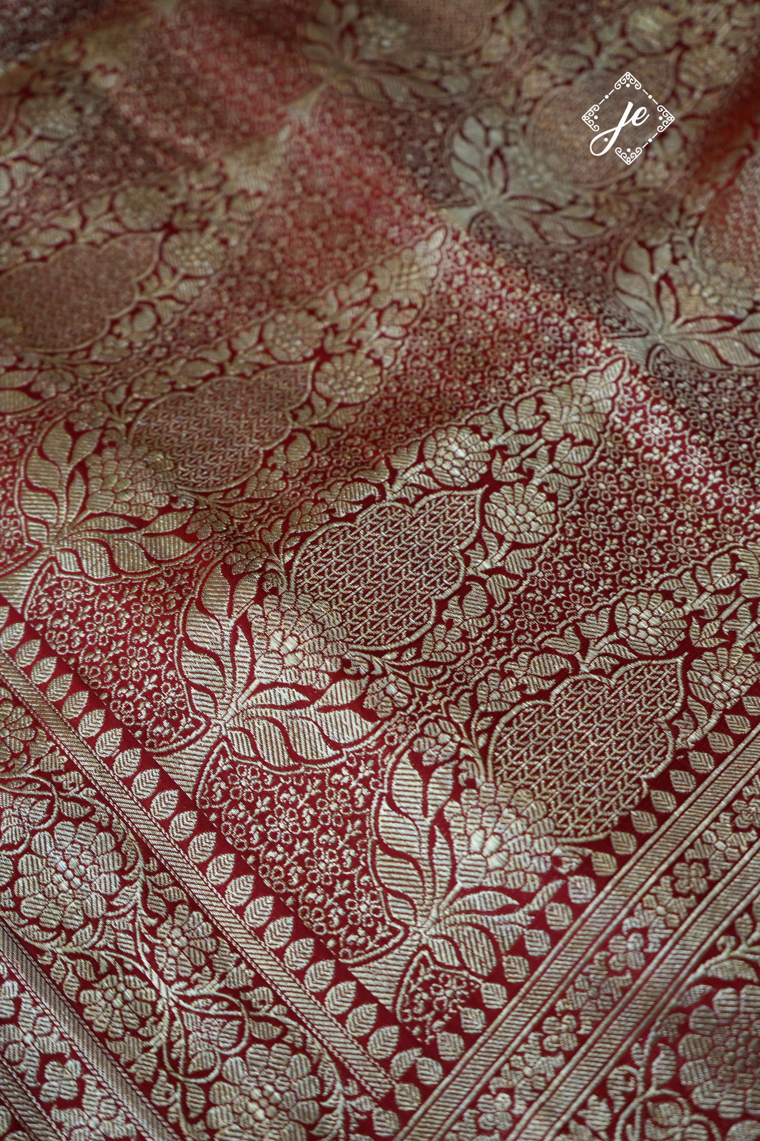 Red Pure Silk Jaal Handloom Banarasi Saree