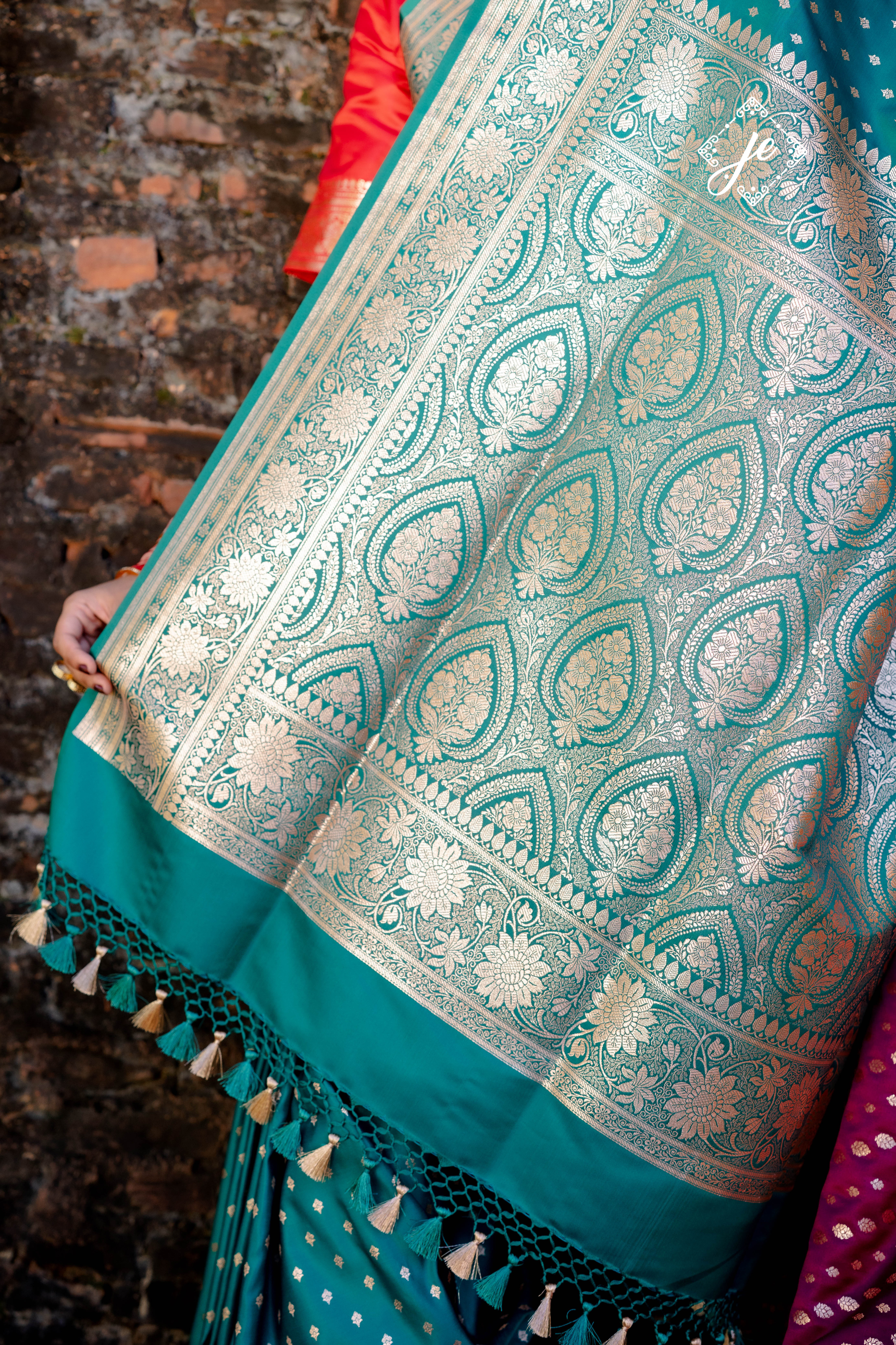 Rama Satin Silk Buti Banarasi Saree