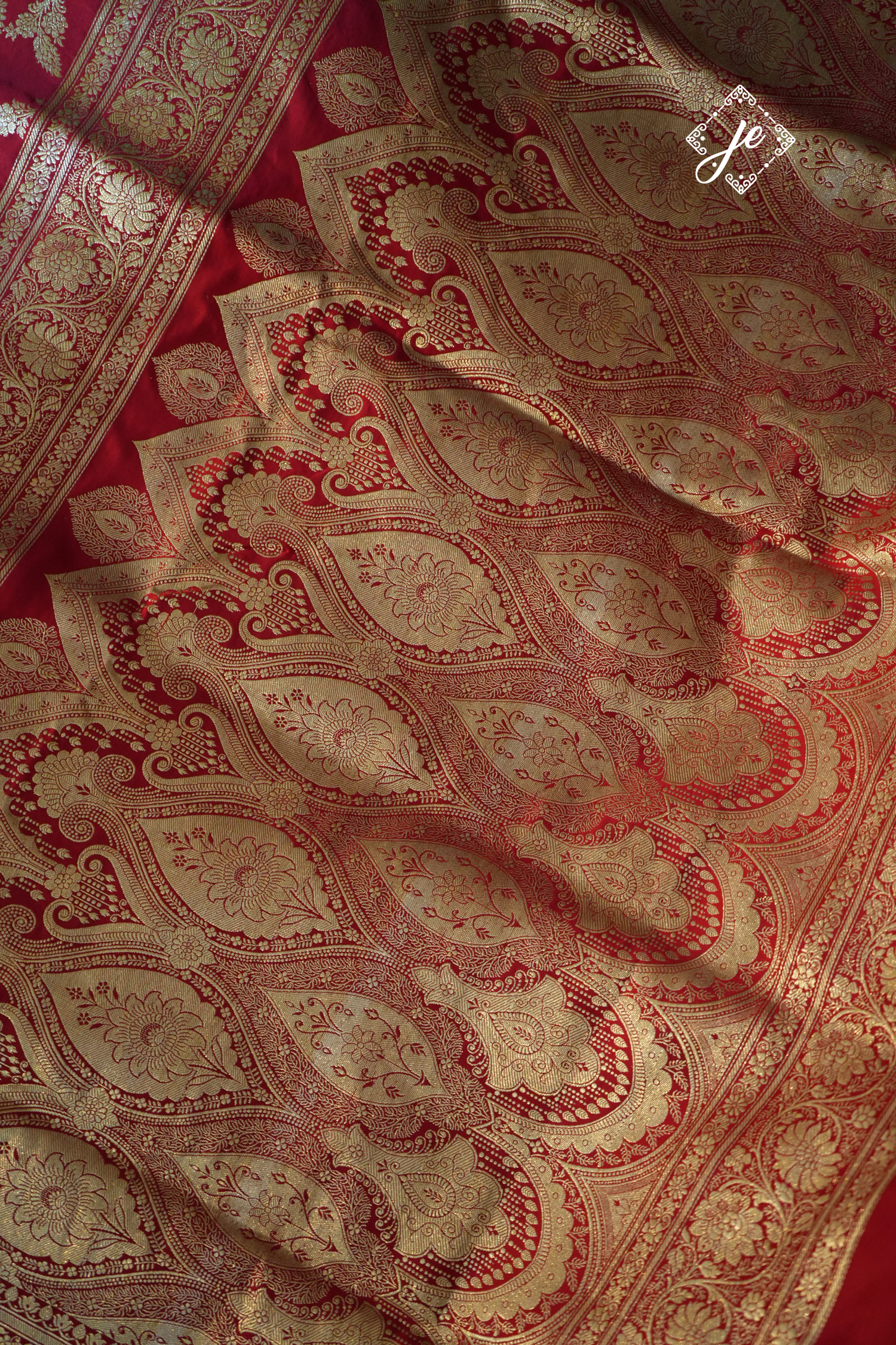 Red Pure Silk Jaal Handloom Banarasi Saree