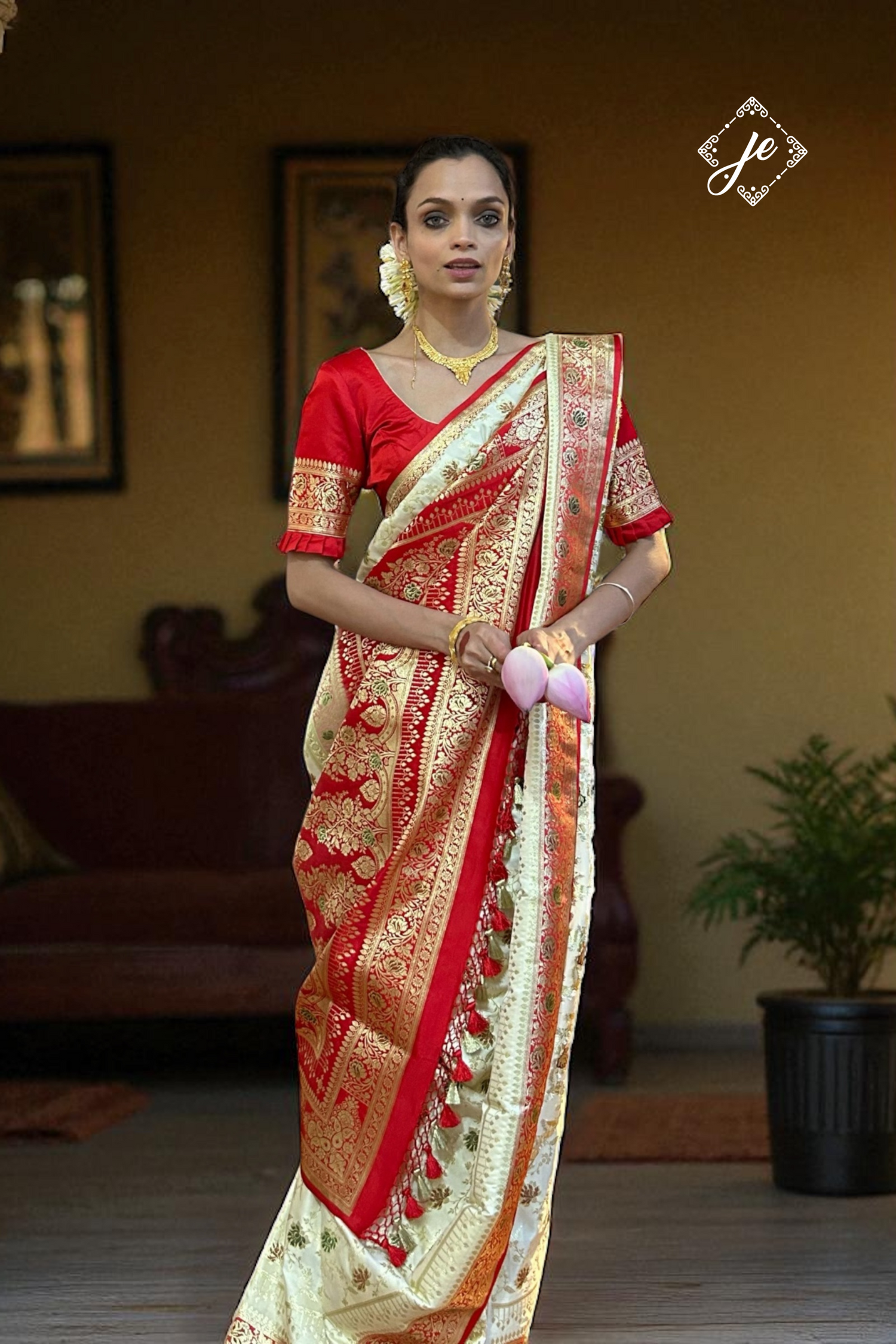 Off-White Satin Silk with Red Border Meenakari Jaal Banarasi Saree