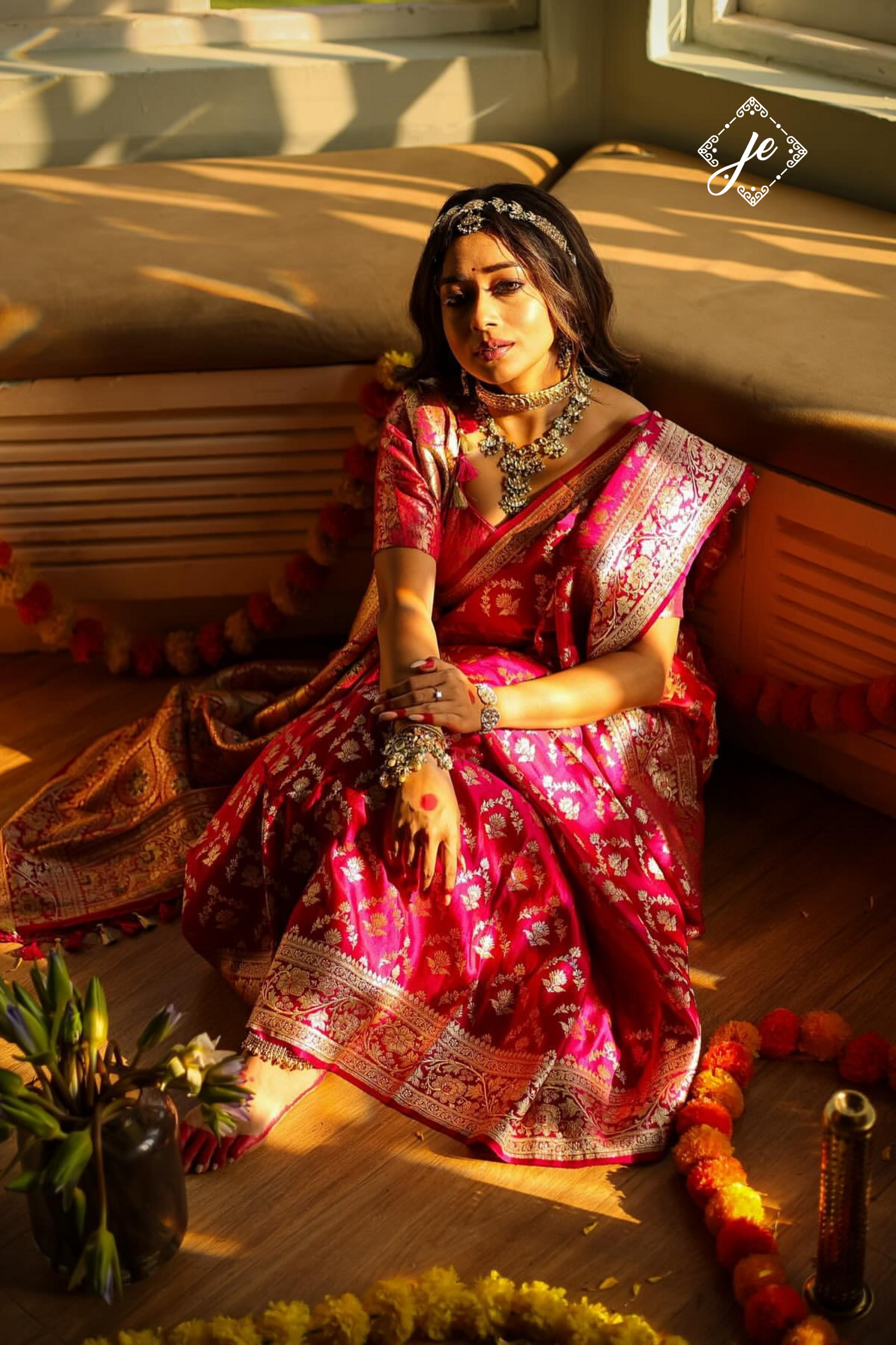 Magenta Satin Silk Floral Buti Banarasi Handloom Saree