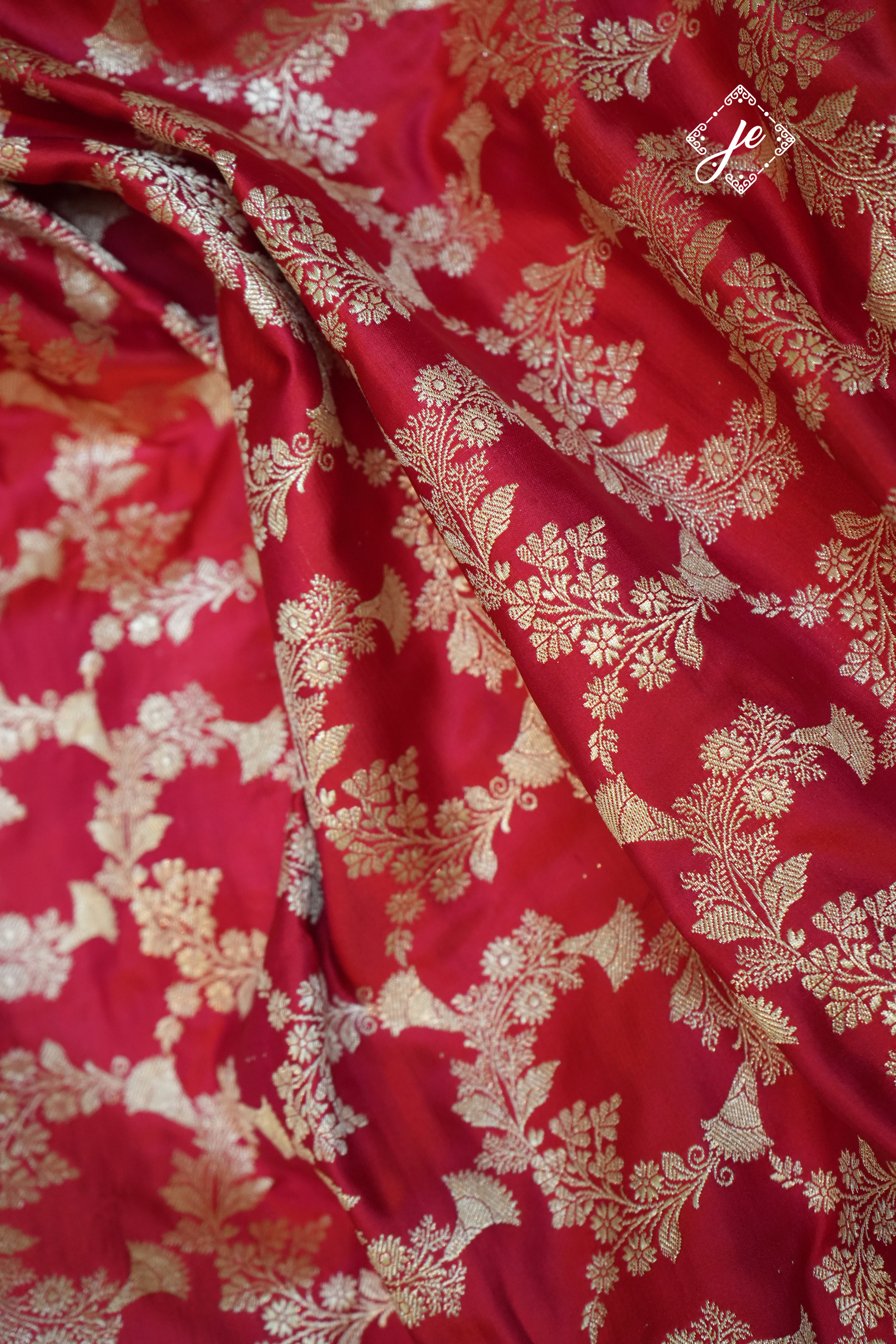 Red Pure Silk Jaal Handloom Banarasi Saree