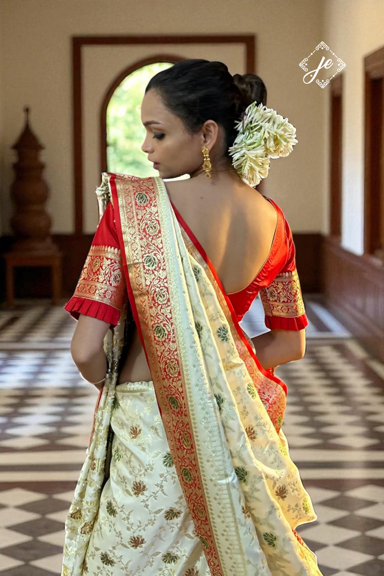 Off-White Satin Silk with Red Border Meenakari Jaal Banarasi Saree