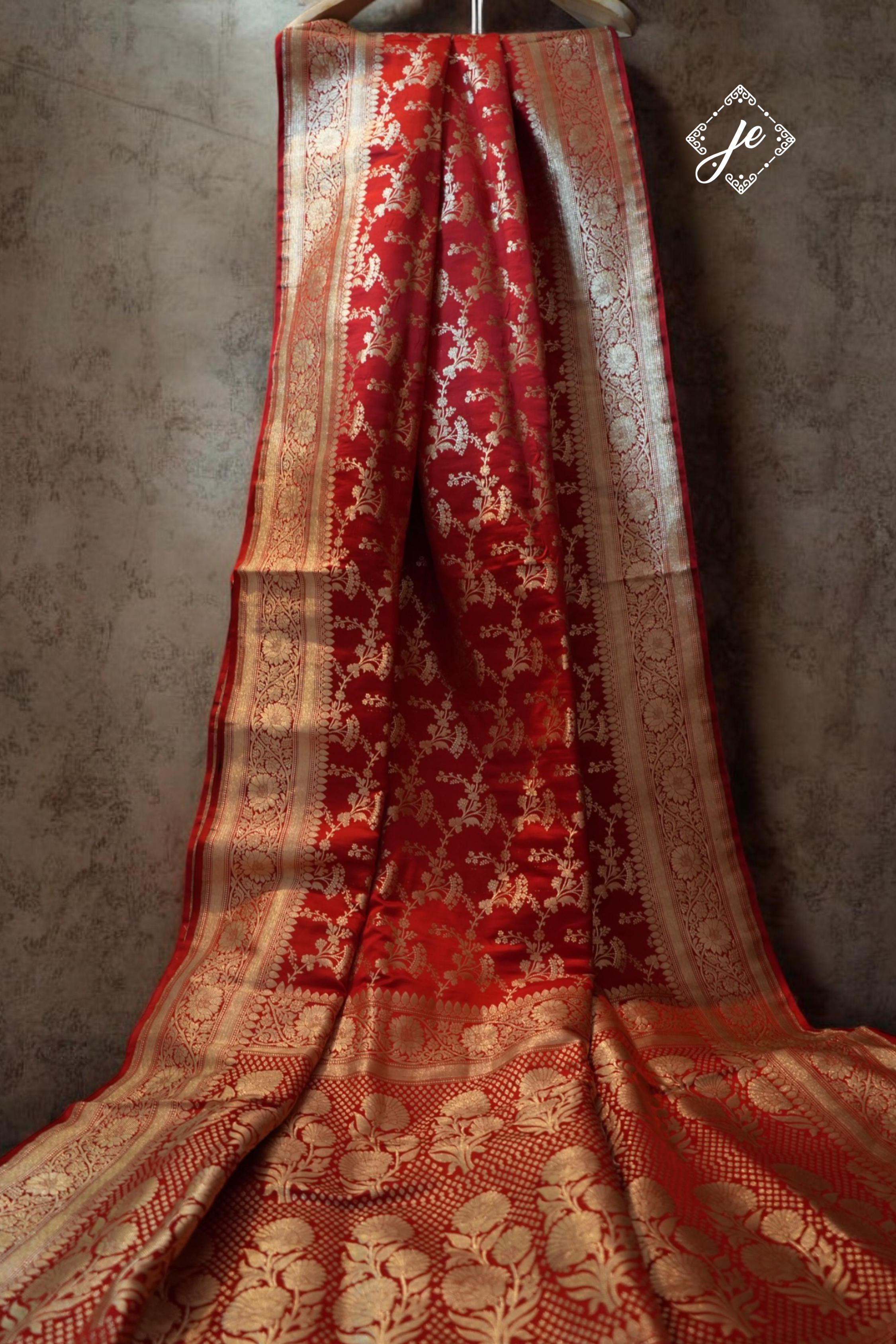 Red Pure Silk Jaal Handloom Banarasi Saree