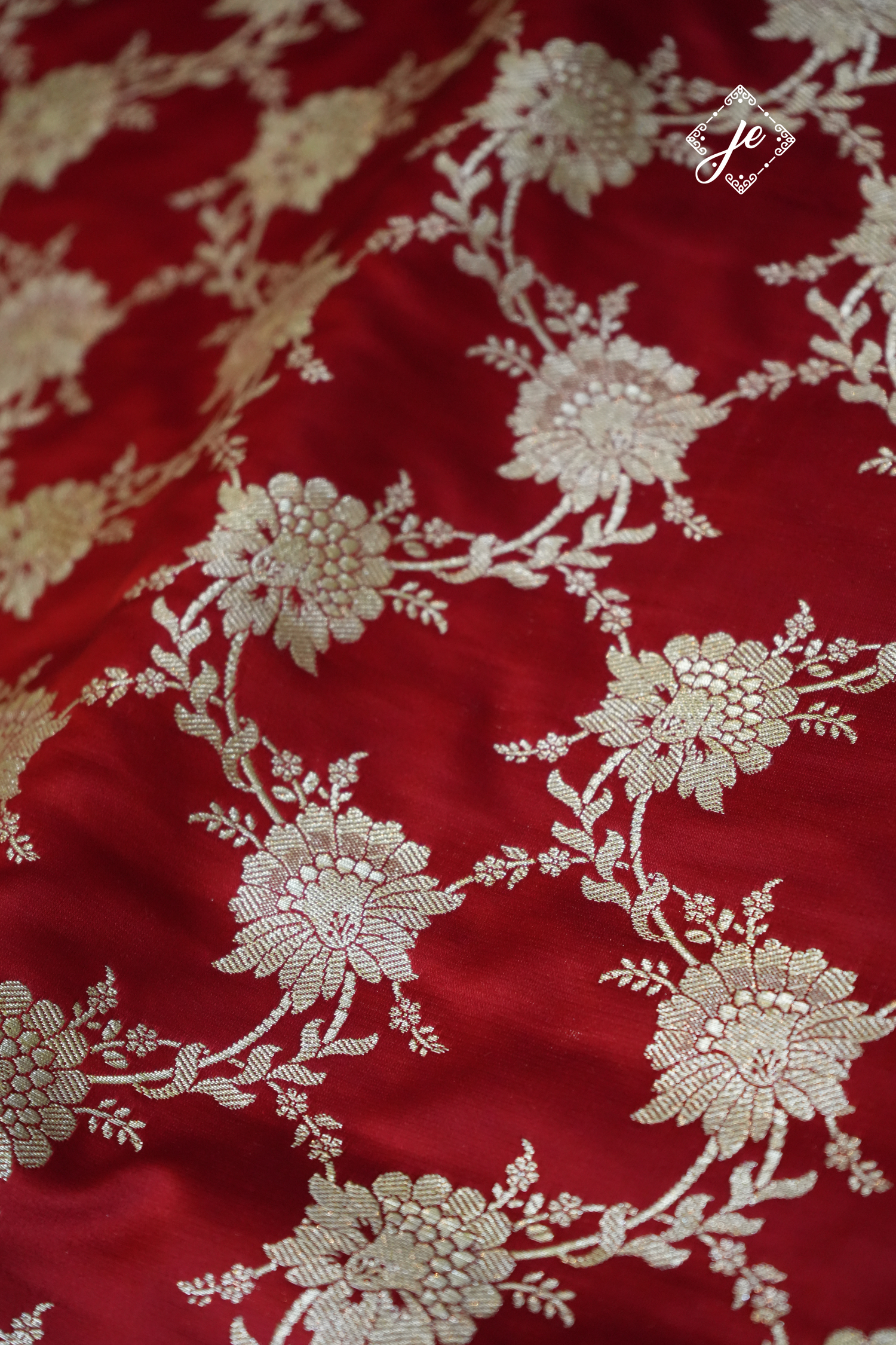 Red Pure Silk Jaal Handloom Banarasi Saree