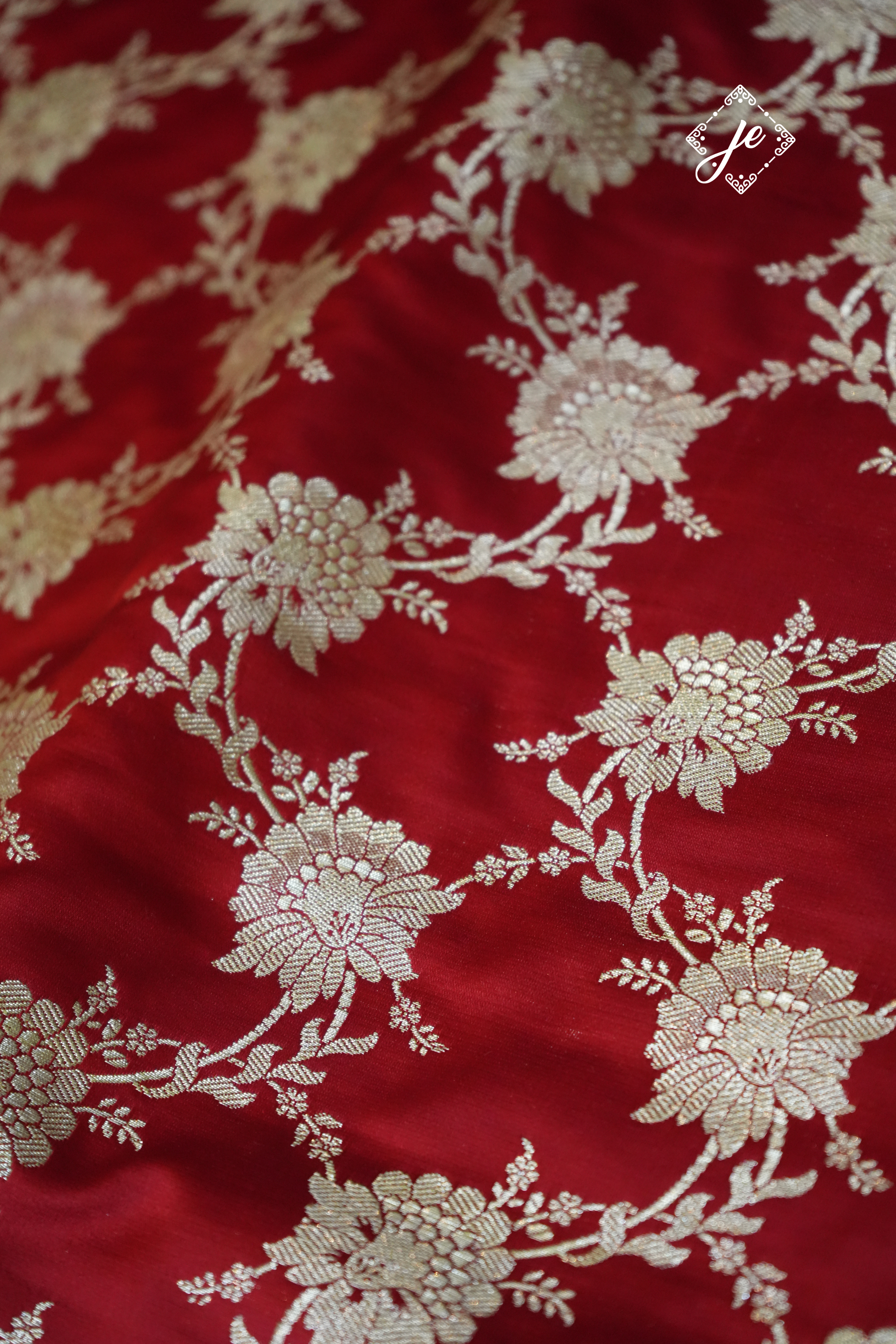 Red Pure Silk Jaal Handloom Banarasi Saree