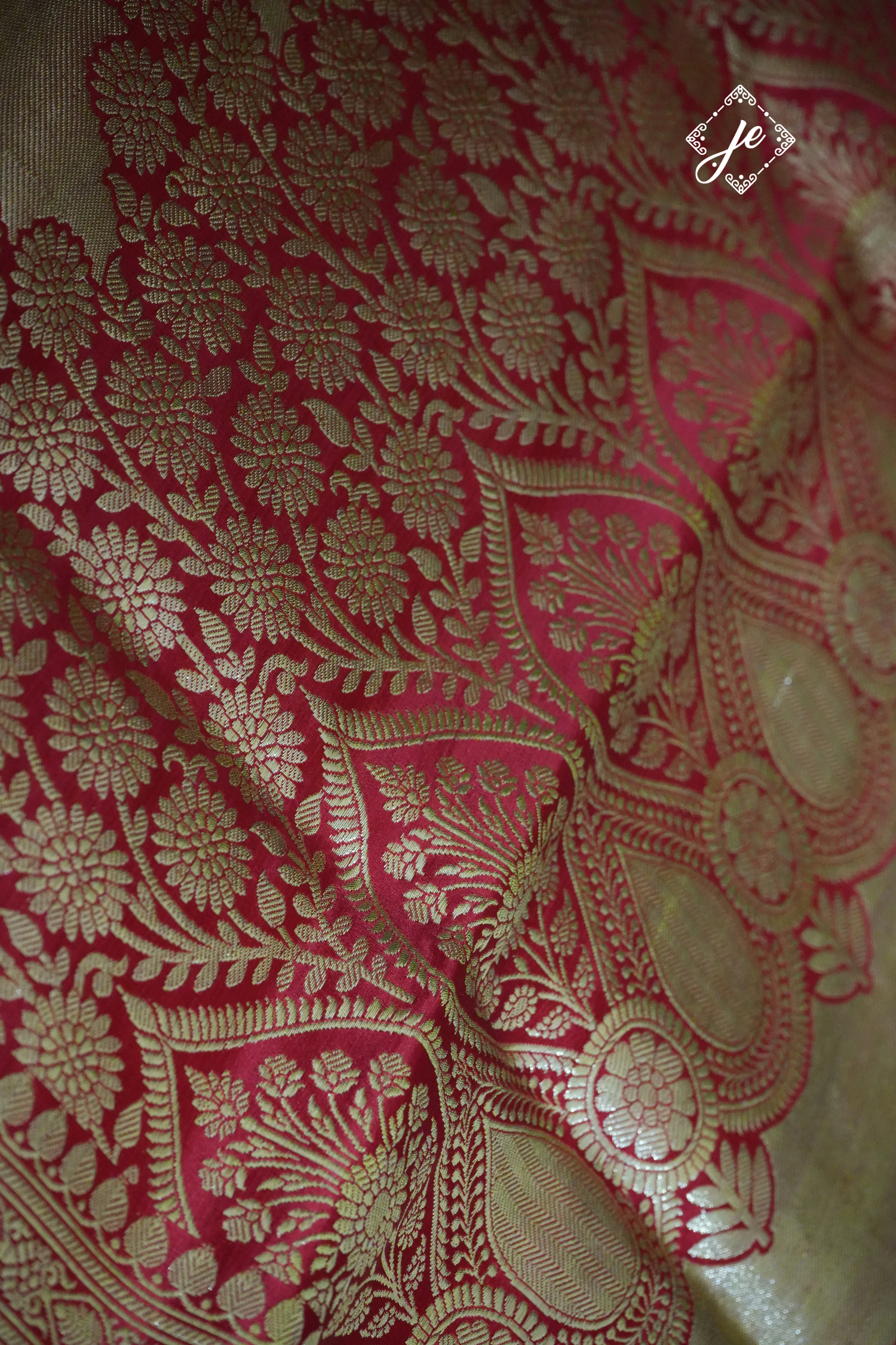 Red Pure Silk Jaal Handloom Banarasi Saree