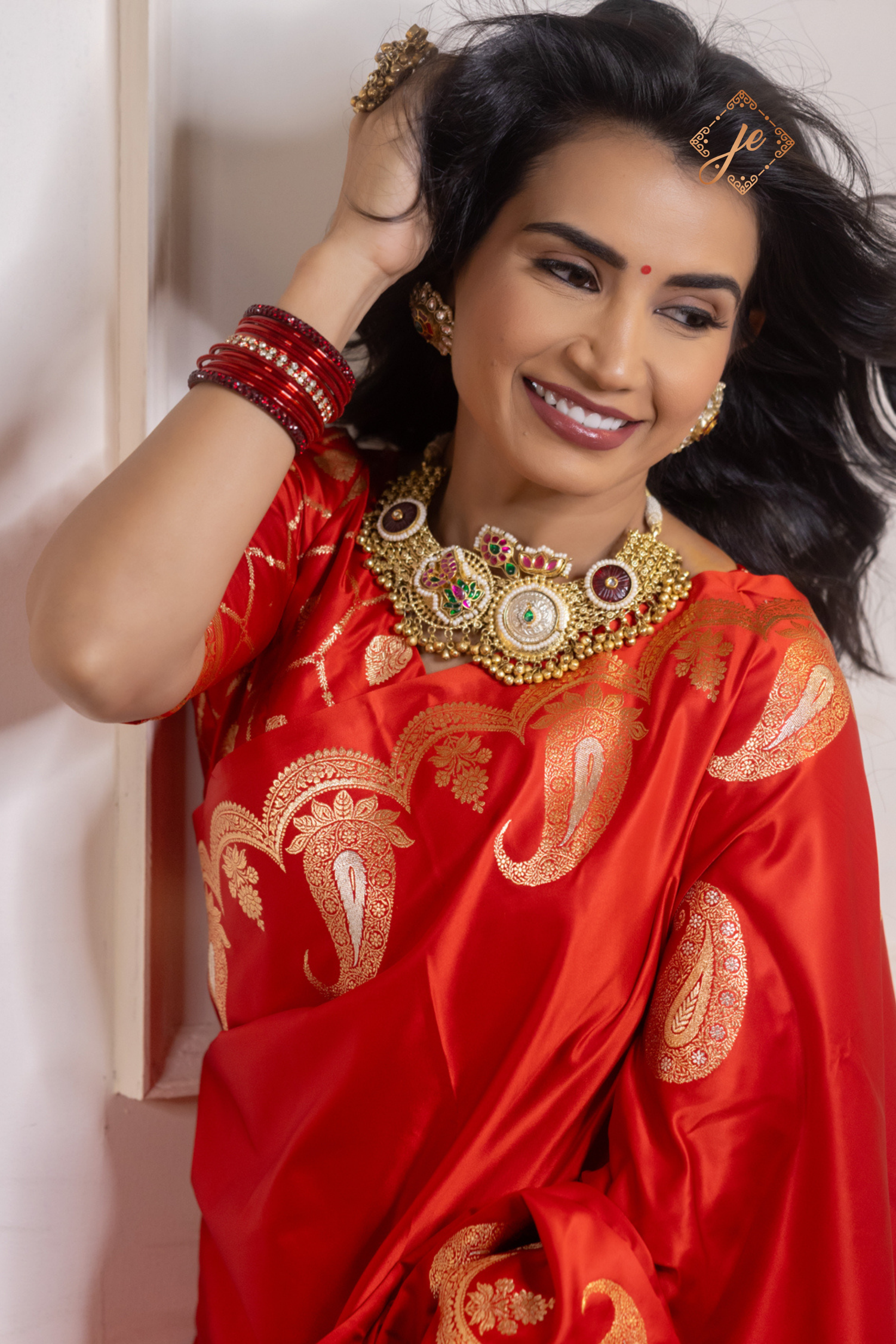 Red Mashru Silk Buti Banarasi Saree