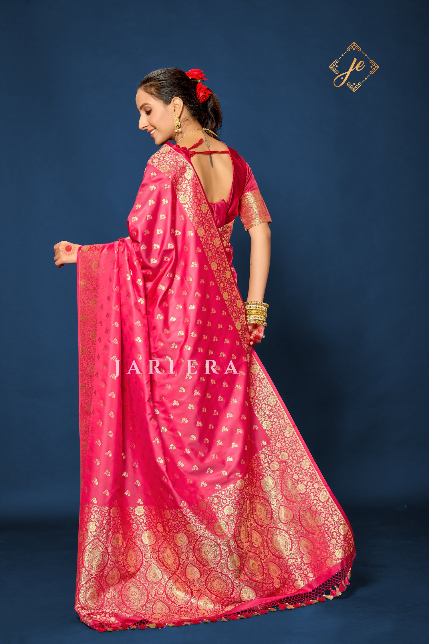 Strawberry Pink Open Border Satin Silk Buti Banarasi Saree