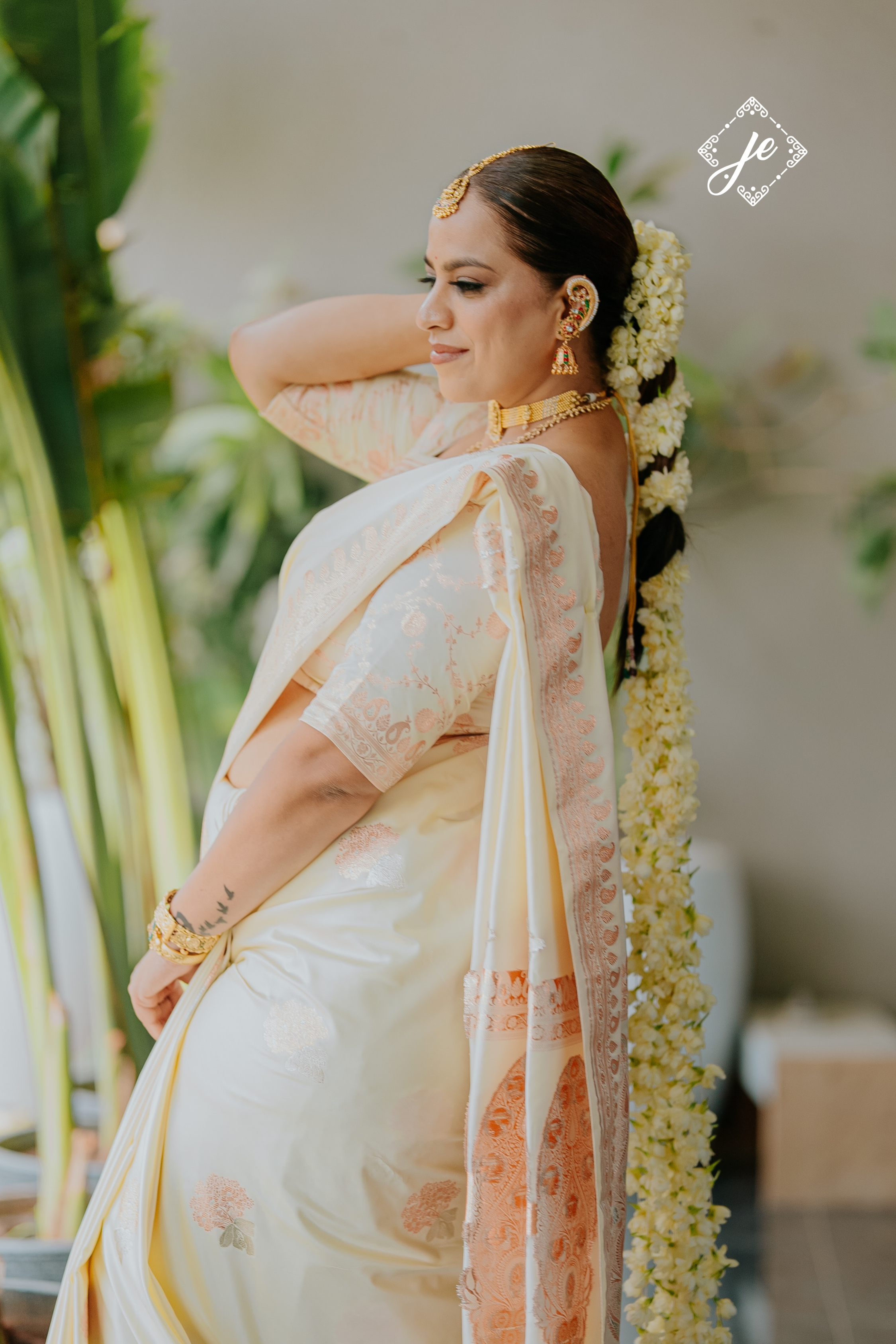 Ivory Mashru Silk Banarasi Saree