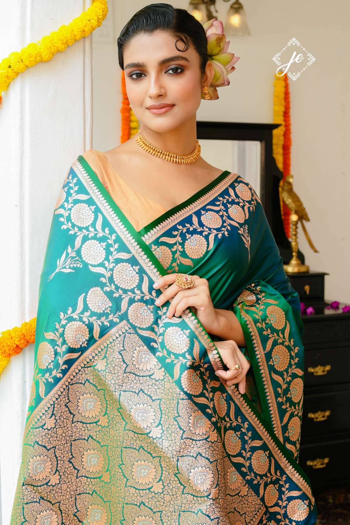 Dual Tone Green Blue Mashru Silk Banarasi Saree