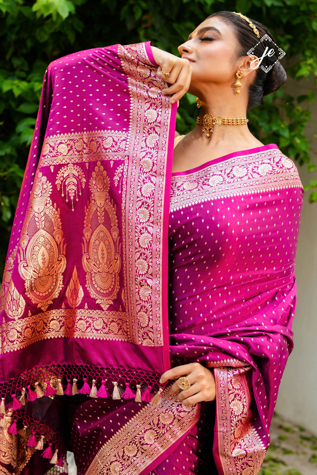 Magenta Satin Silk Buti Banarasi Saree
