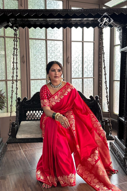 Dual Tone Red Open Border Satin Silk Banarasi Saree