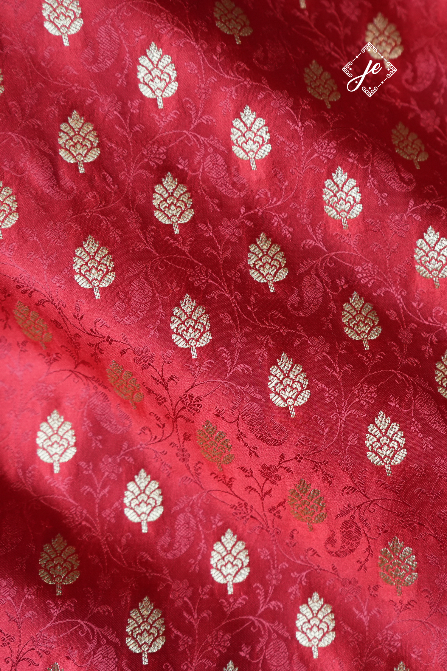 Red Satin Silk Jamevaar Buti Banarasi Saree