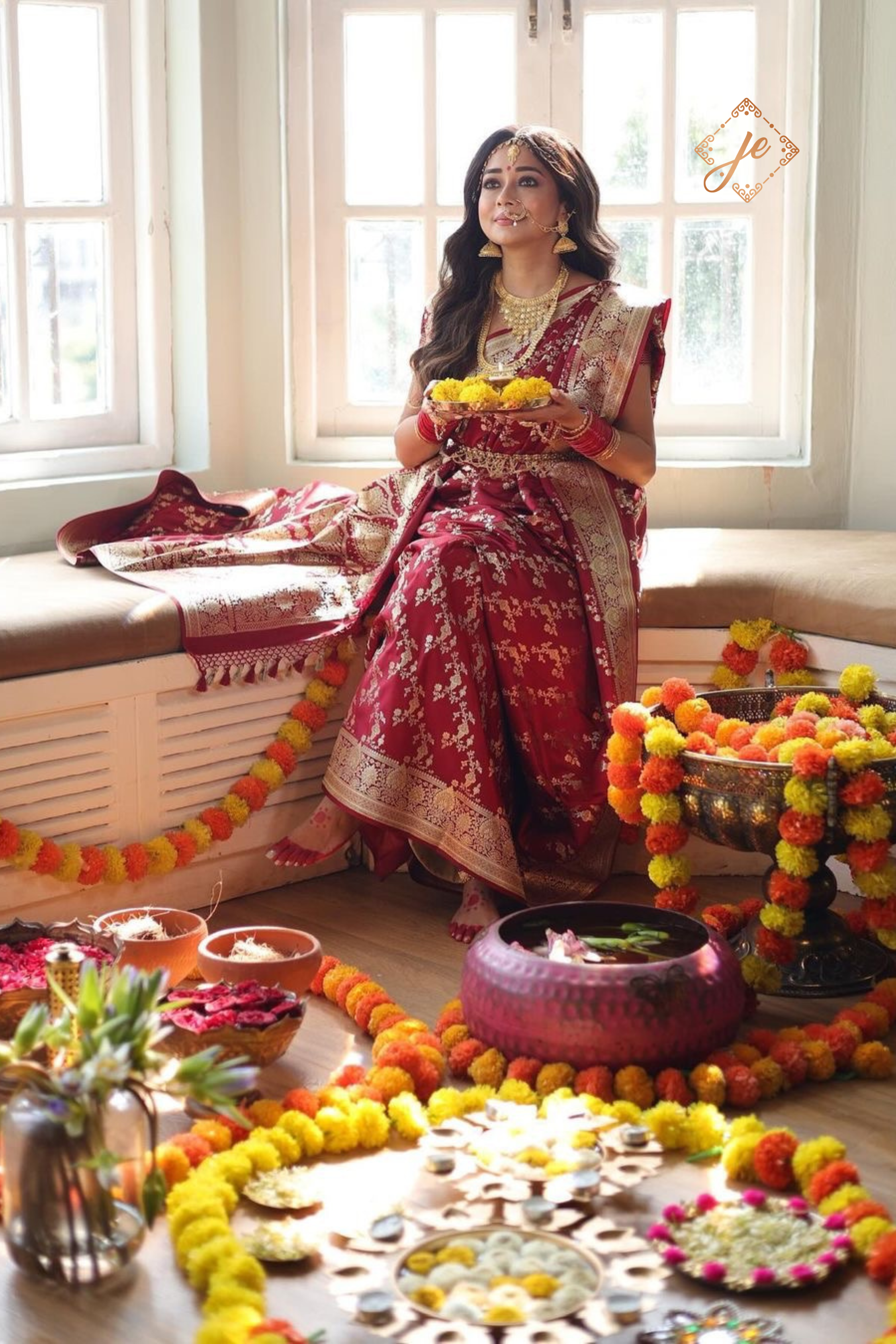 Maroon Satin Silk Jaal Banarasi Saree