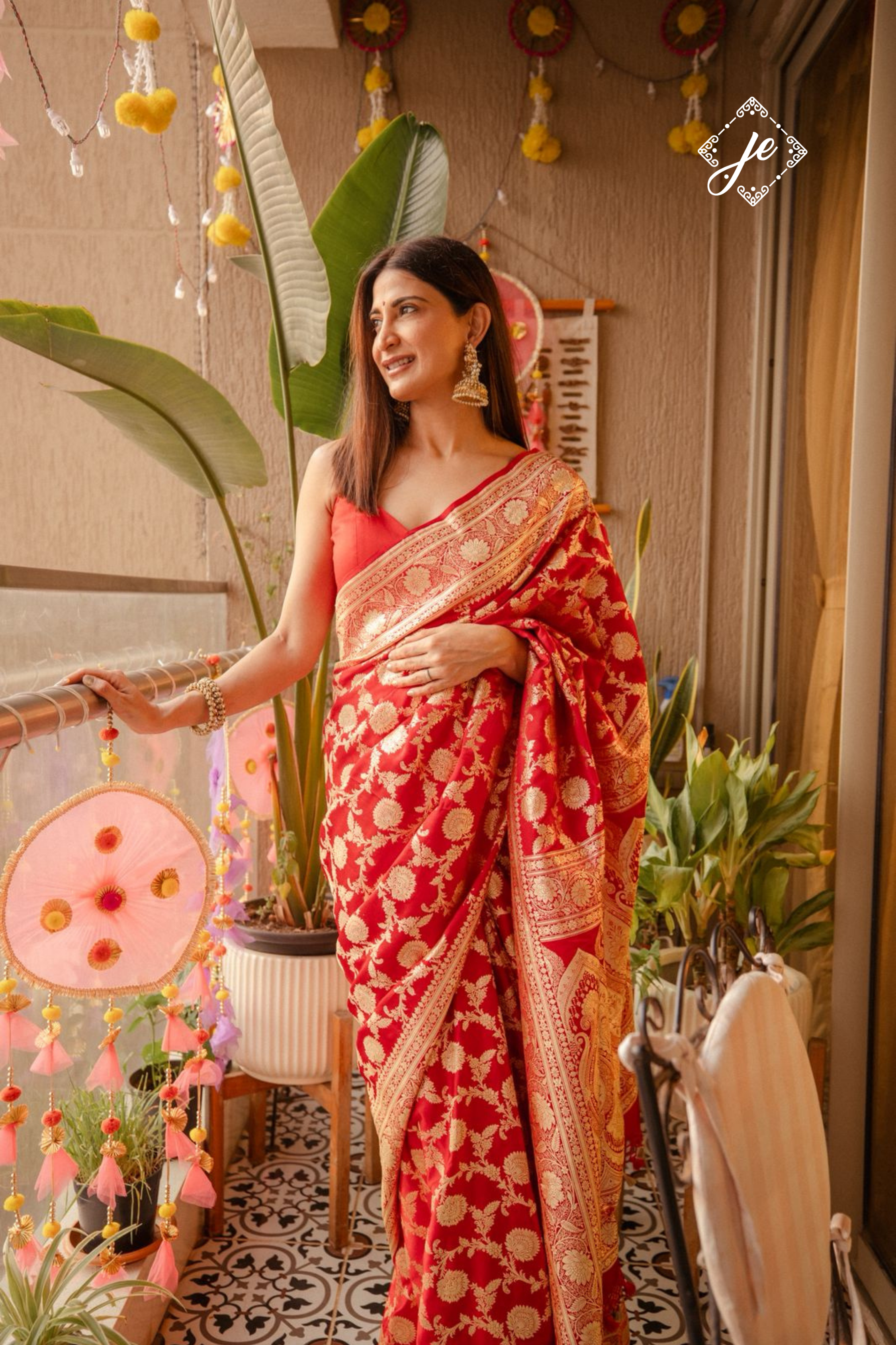 Red Pure Silk Jaal Handloom Banarasi Saree