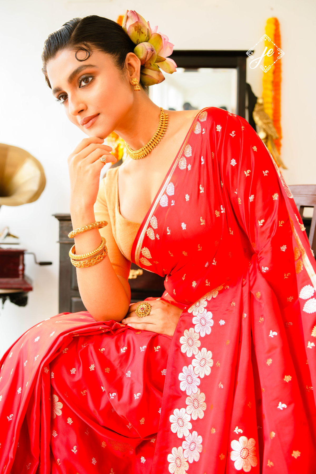 Red Satin Silk Buti Banarasi Saree