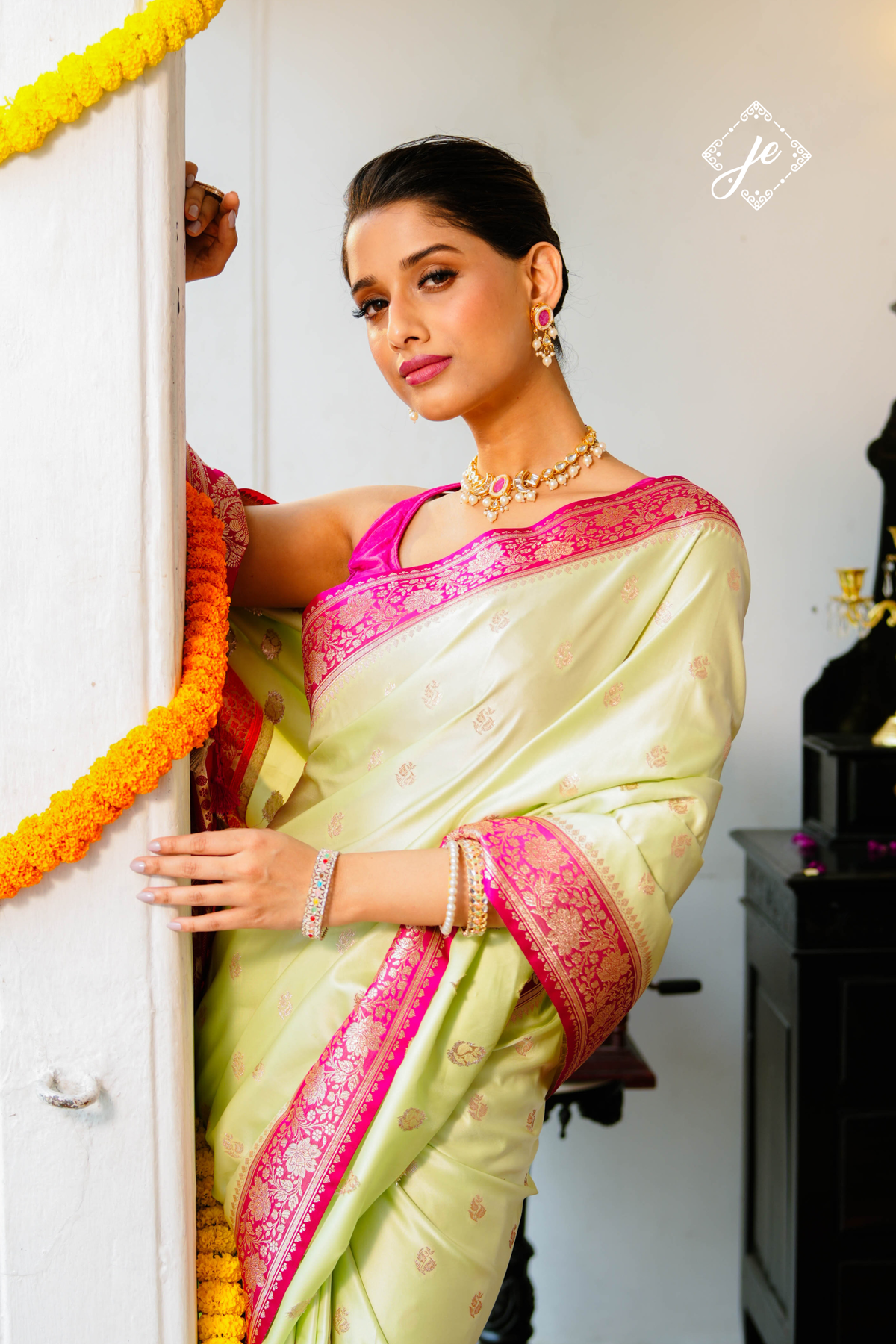 Pista Green Satin Silk with Contrast Rani Pink Border Banarasi Saree