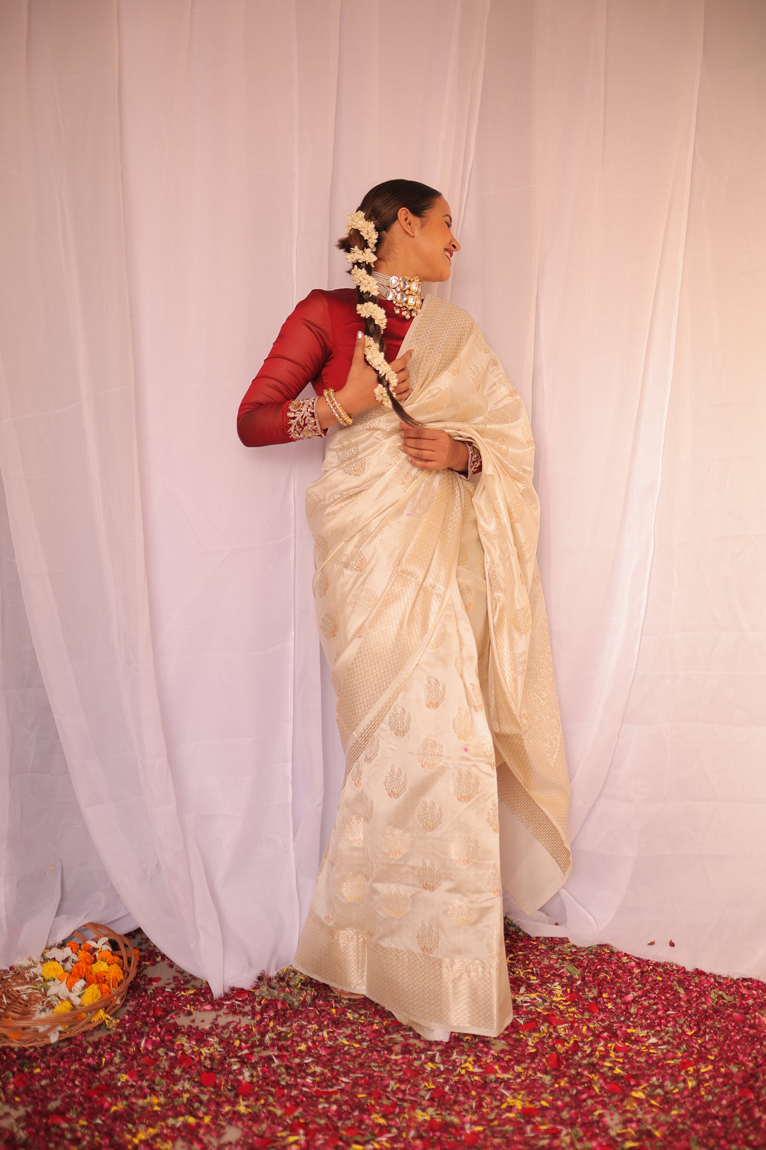 Off White Floral Bouquet Pure Silk Banarasi Saree