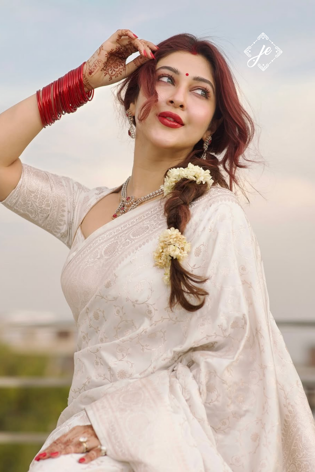 White Satin Silk Jaal Banarasi Saree