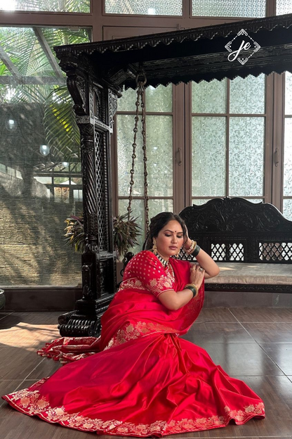 Dual Tone Red Open Border Satin Silk Banarasi Saree