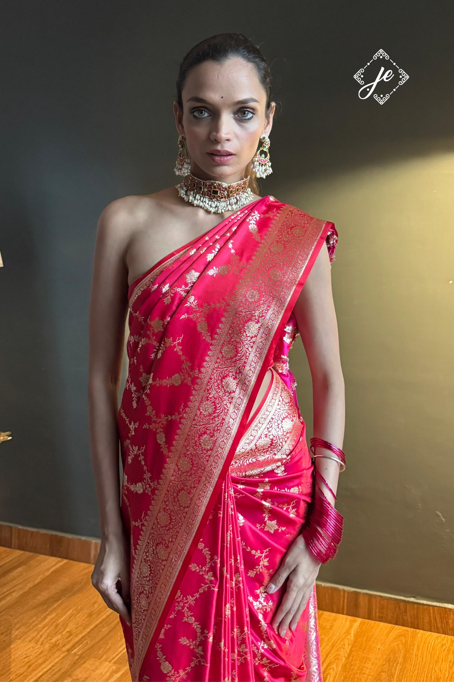 Dual Tone Red Satin Silk Jaal Banarasi Saree