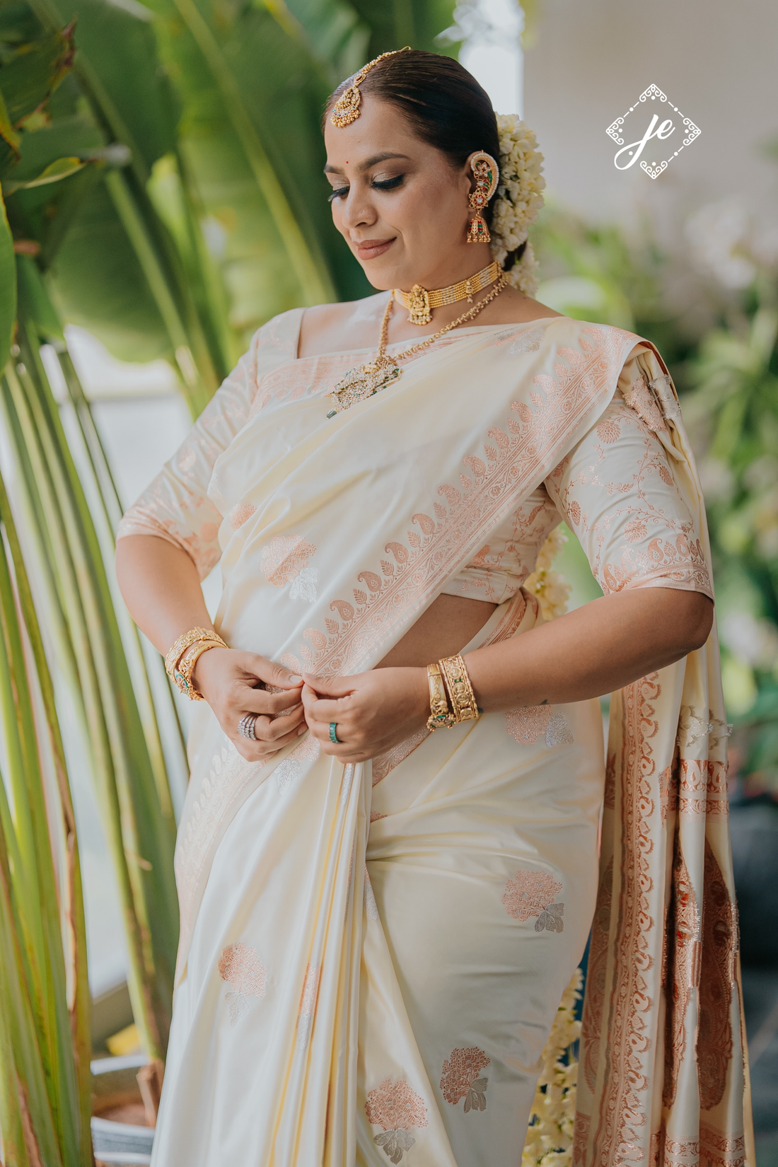 Ivory Mashru Silk Banarasi Saree
