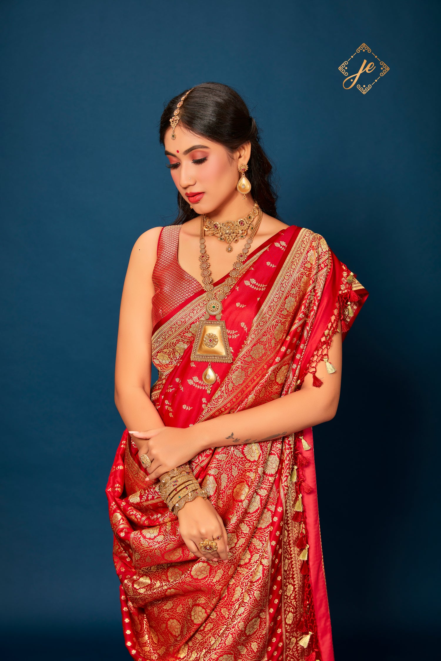 Red Satin Silk Leaf Motif Banarasi Saree