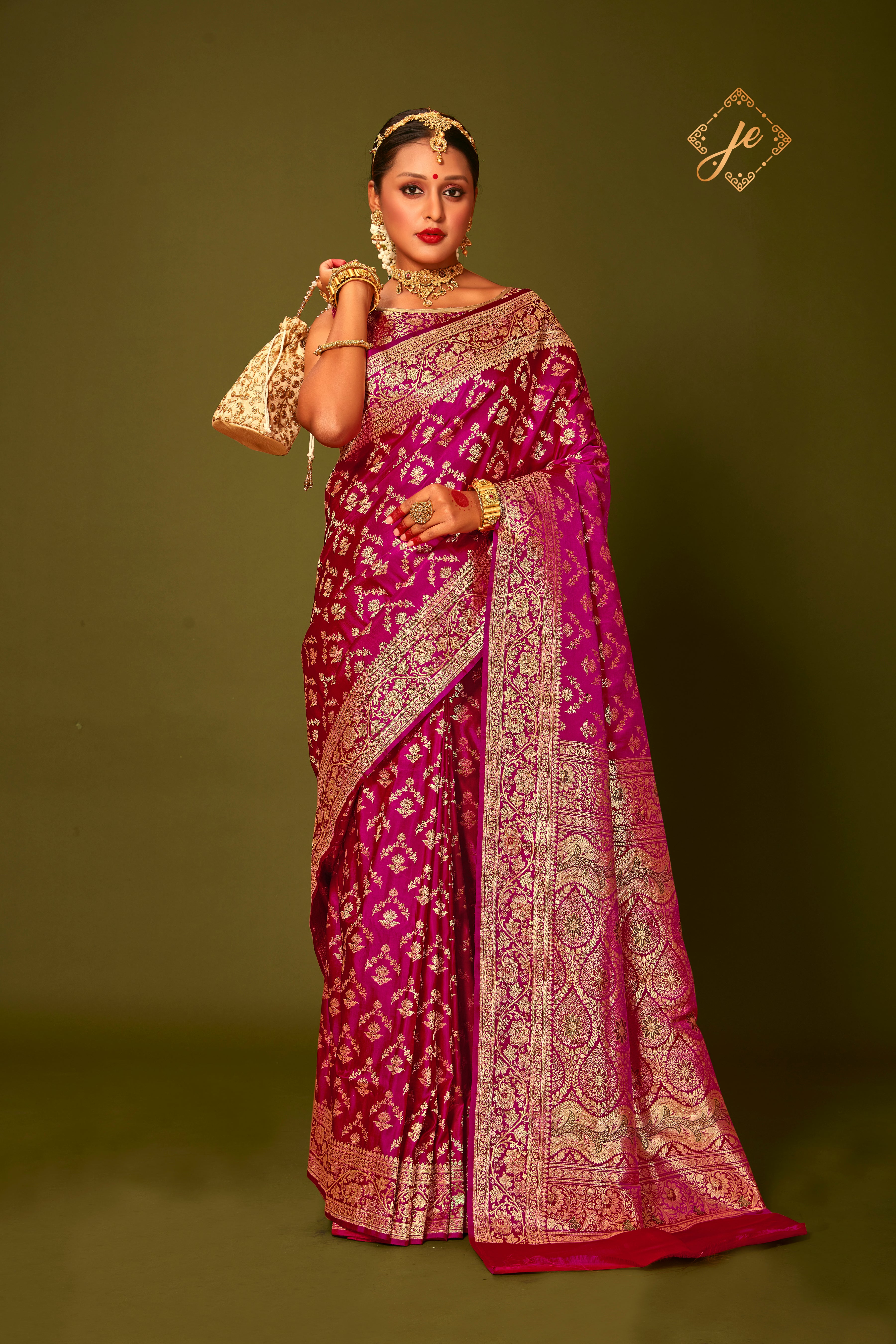 Magenta Satin Silk Floral Buti Banarasi Handloom Saree