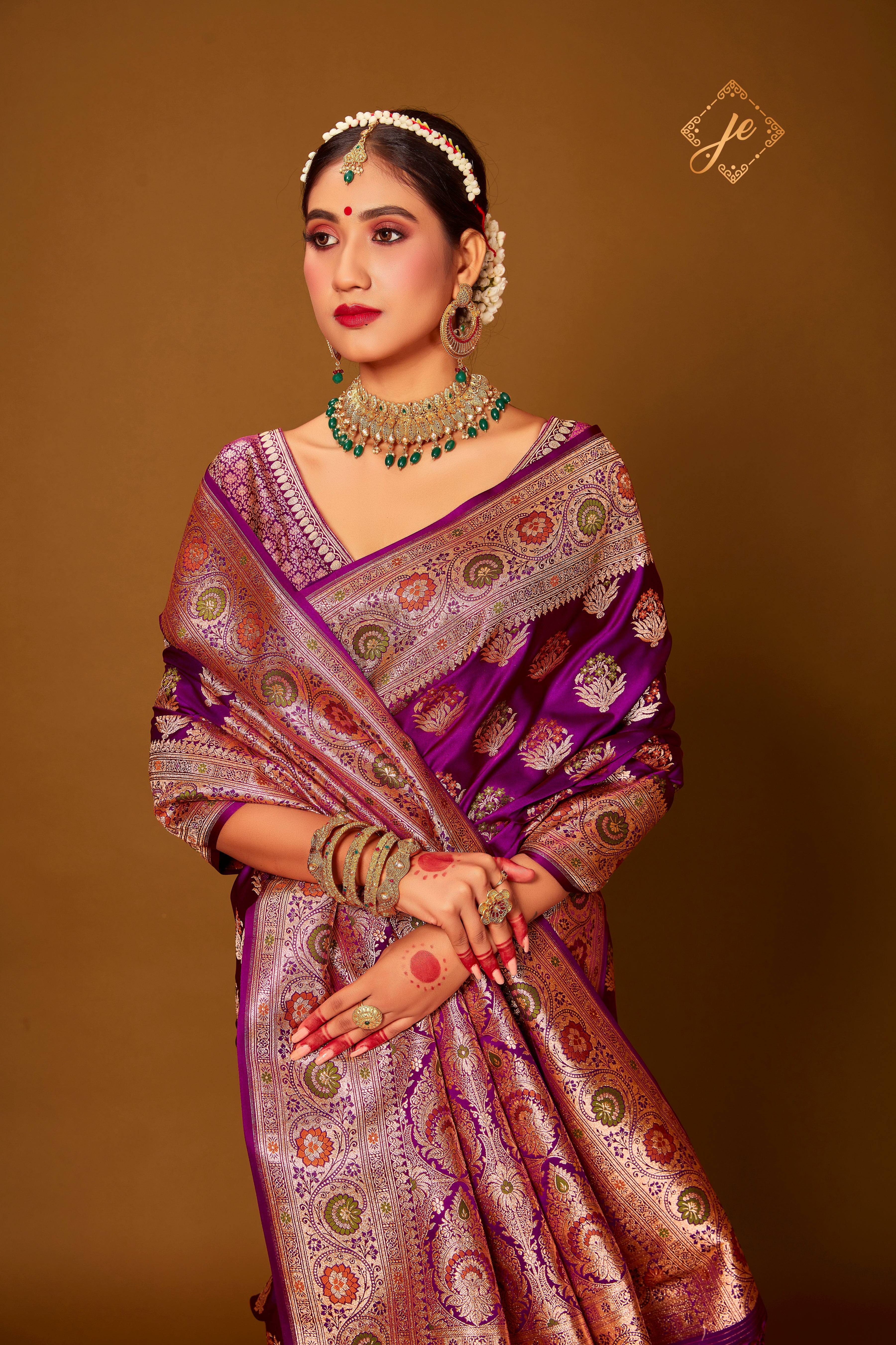 Wine Banarasi Silk Saree with Beautiful Meenakari Weaves in Vanasingaram  Design - Mirra Clothing