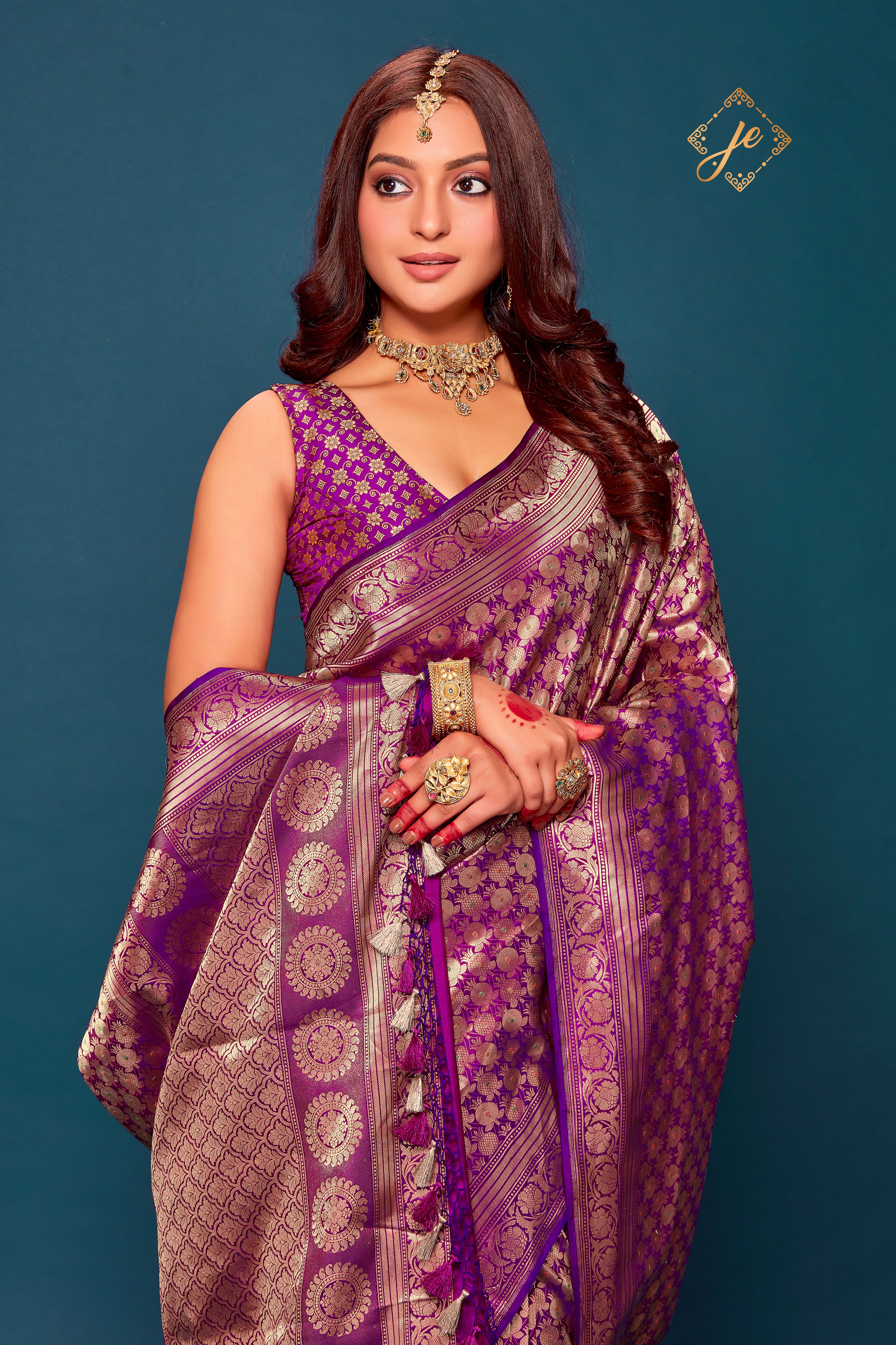 Wine Pure Kataan Handloom Brocade Silk Banarasi Saree