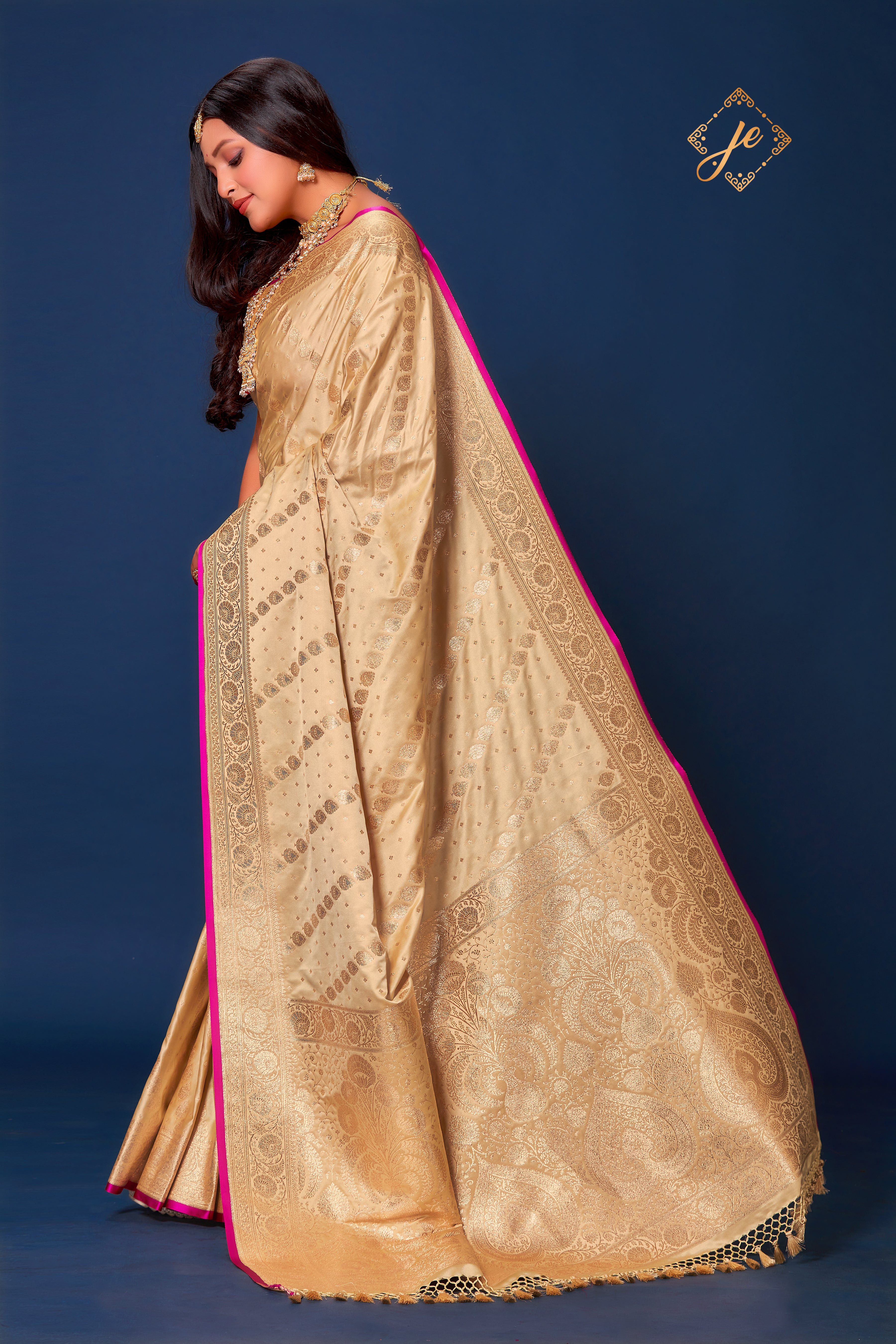 Tusser Satin Silk Leheriya Buti Banarasi Saree