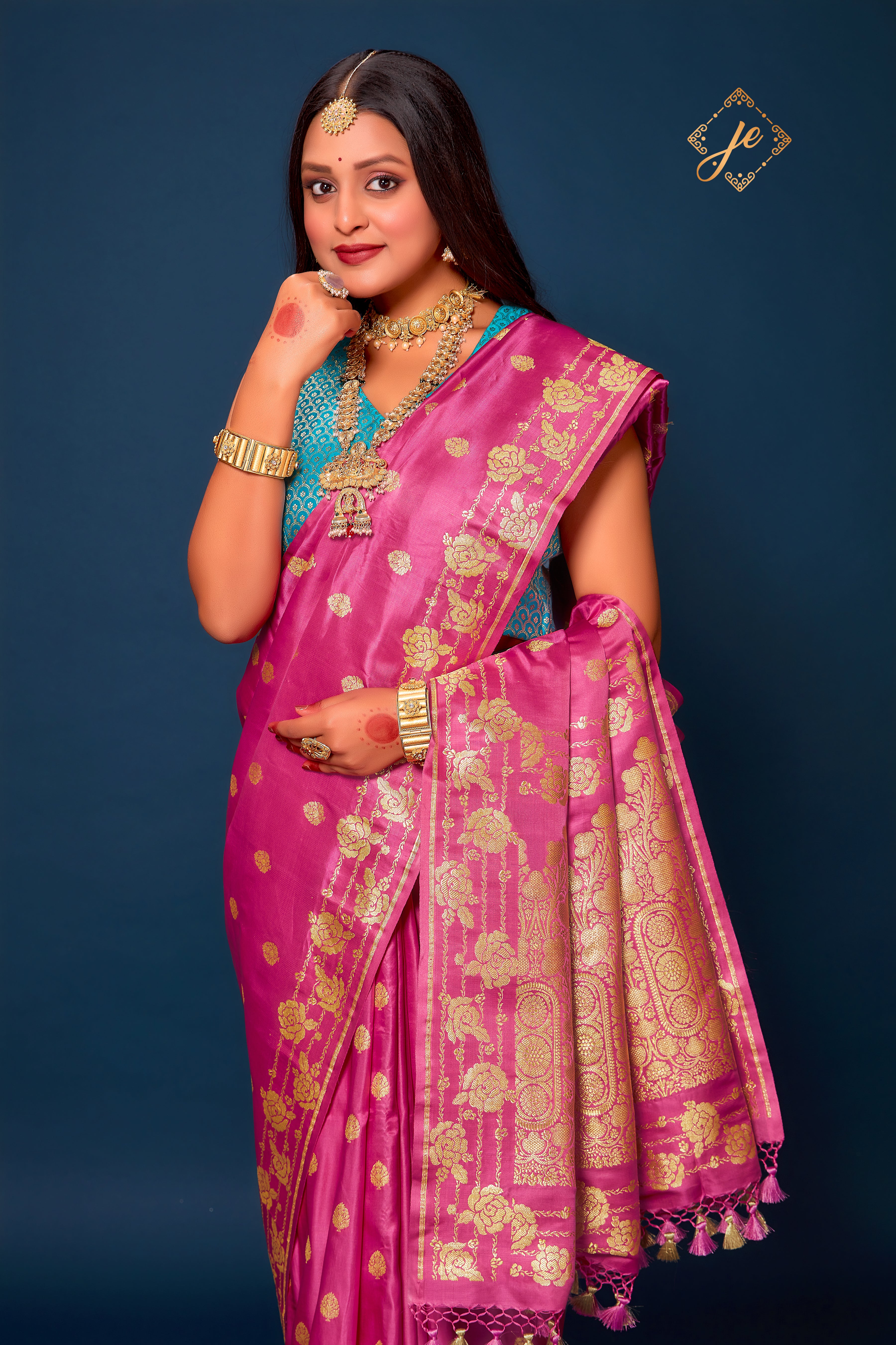 Gazari Pink Pure Handloom Silk Banarasi Saree