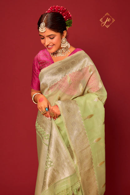 Pista Organza Rupa Sona Buti Banarasi Saree