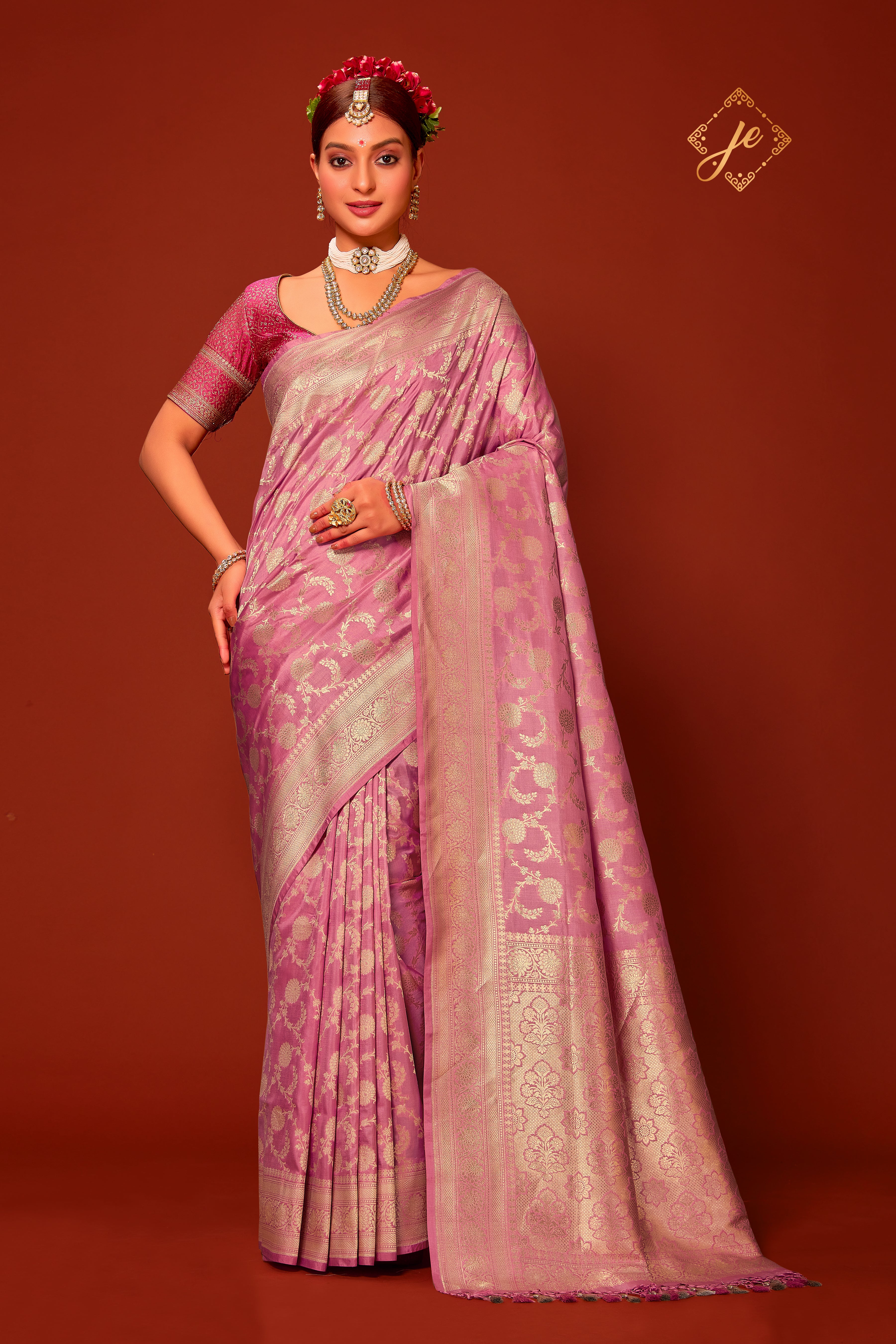 Luxury Meets Tradition: A Closer Look at the Black Banarasi Saree – YNF