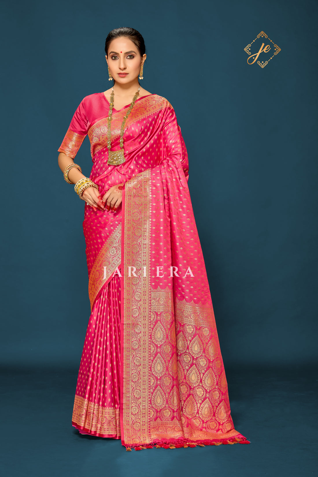 Strawberry Pink Satin Silk Buti Banarasi Saree