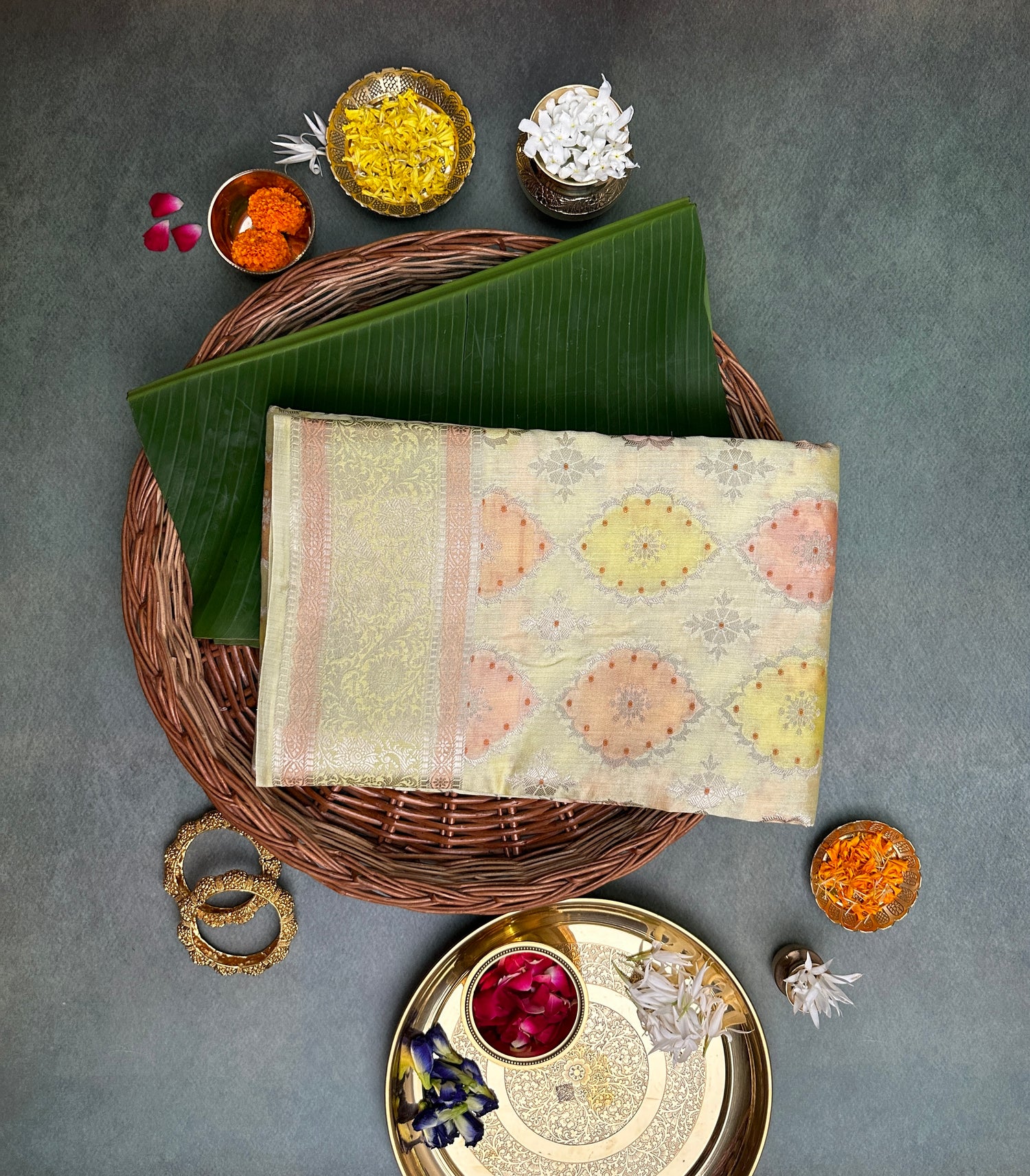 Gajari-Pink Rangkaat Silk Banarasi Saree