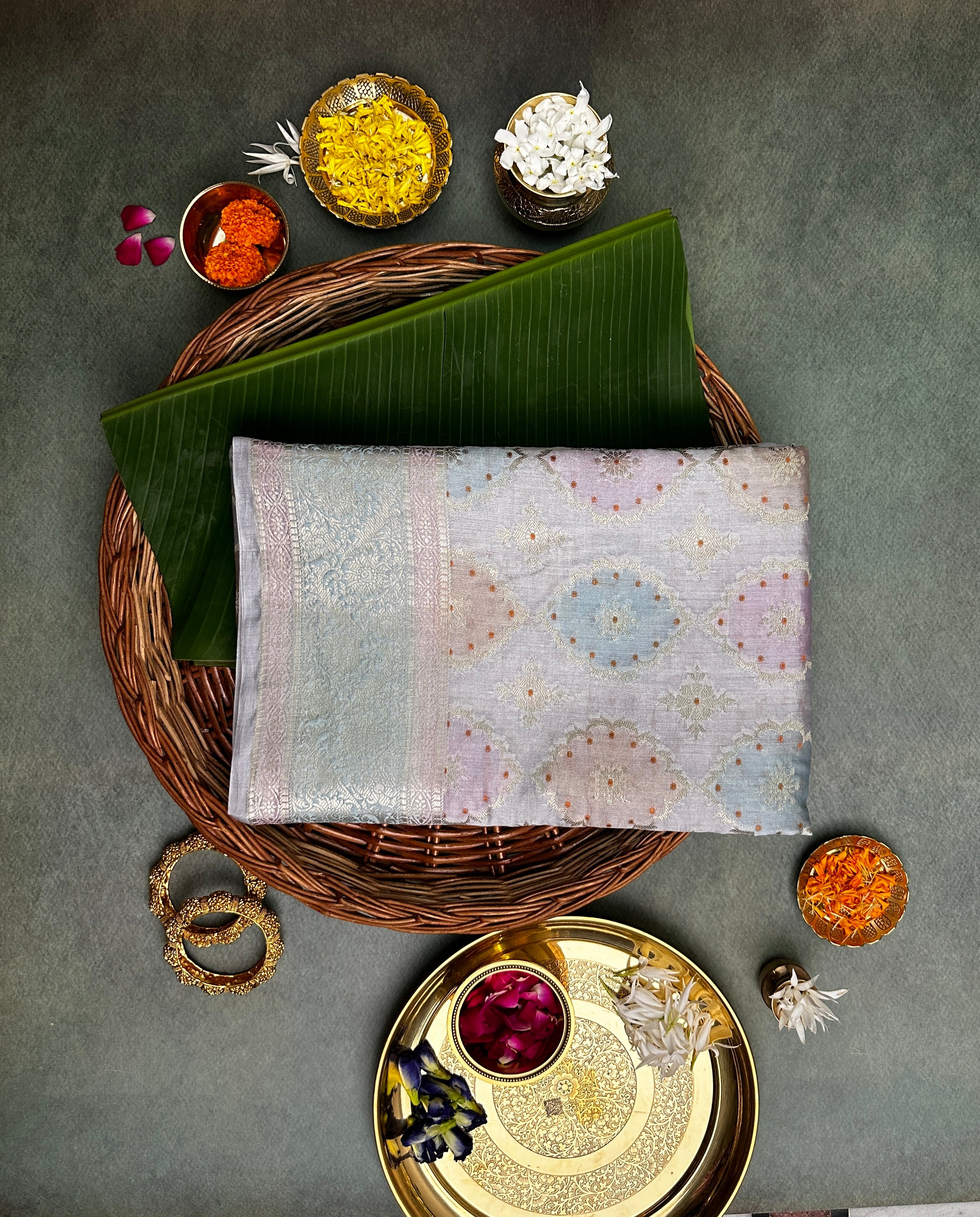 Gajari-Pink Rangkaat Silk Banarasi Saree