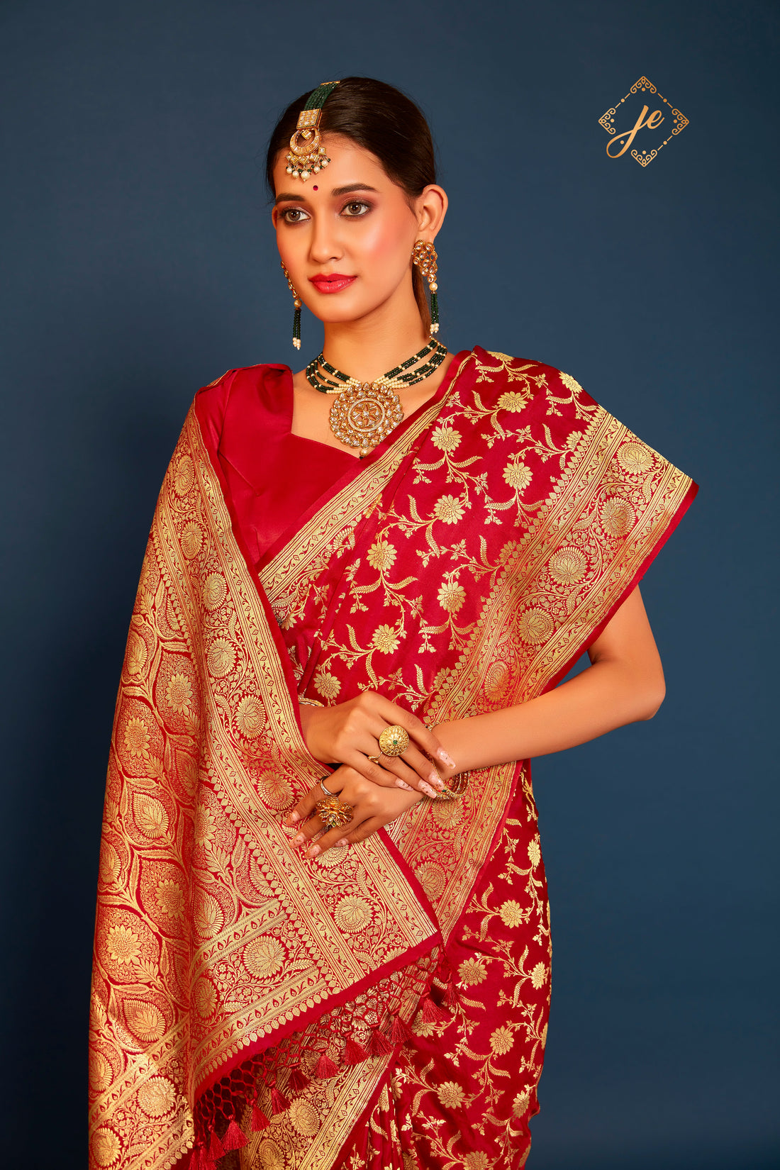 Shot Red Pure Satin Silk Jaal Banarasi Handloom Saree